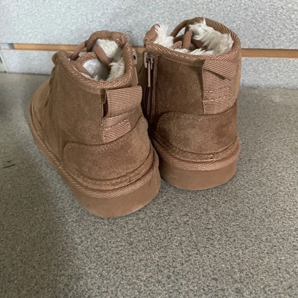 Kids‎ Brown Suede Fur Lined Lace Up Zip Winter Boots Size 11